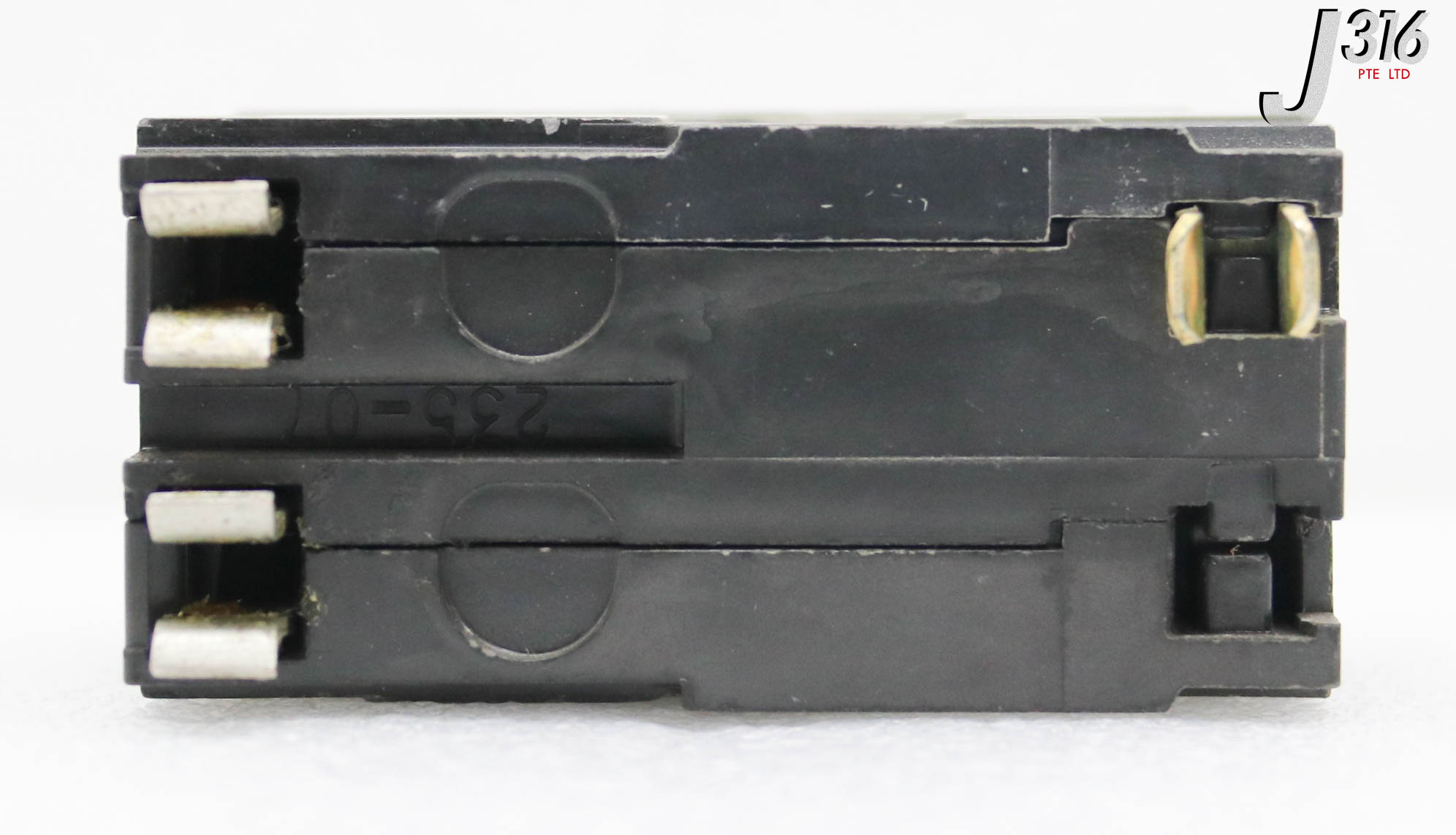 グレー1枚 34526 SCHNEIDER ELE SQUARE D 2-POLE CIRCUIT BREAKER, QO SERIES